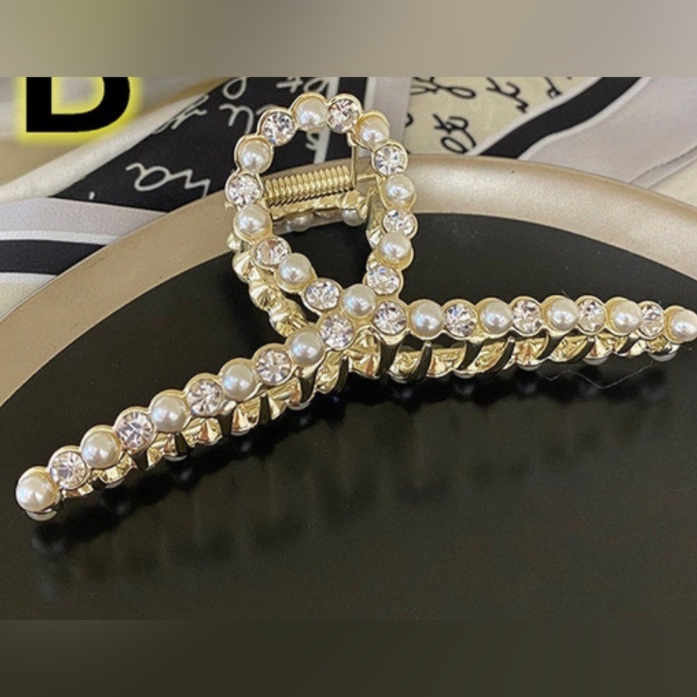 Super Elegant Embellished Hairpin to Enhance your Casual or Night Our Hair look